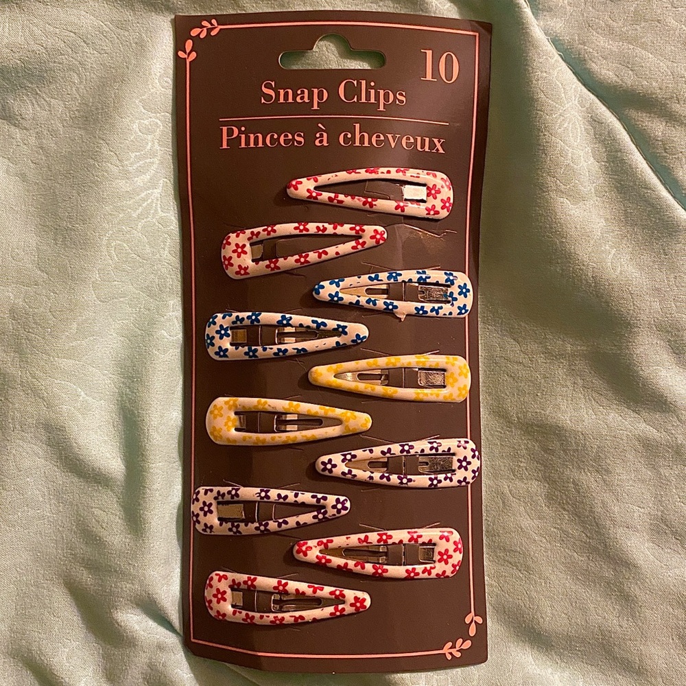 Cute hair clips !
